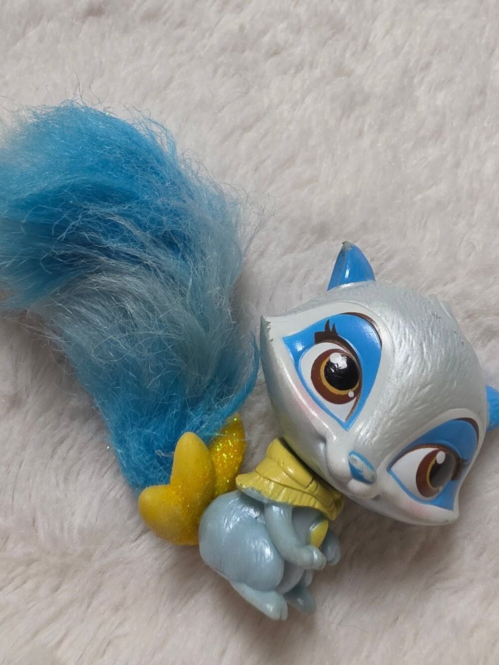 Disney Princess Palace Pets Furry Tail Friends Pocahontas's Raccoon Windflower